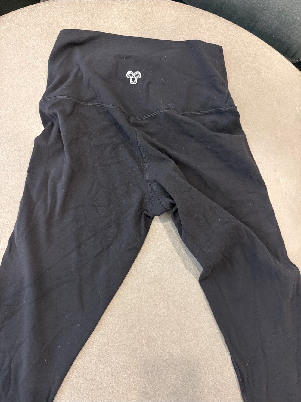 Aritzia Black High-Waist Leggings with Reflective Clover Logo